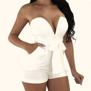TOB Creamy White Deep V-Neck High Waist Belt Romper Size Small